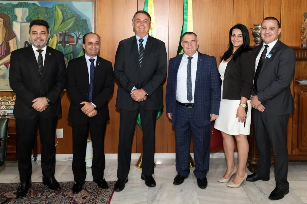 Pr. Zilmar Miguel é recebido pelo Presidente Jair Bolsonaro